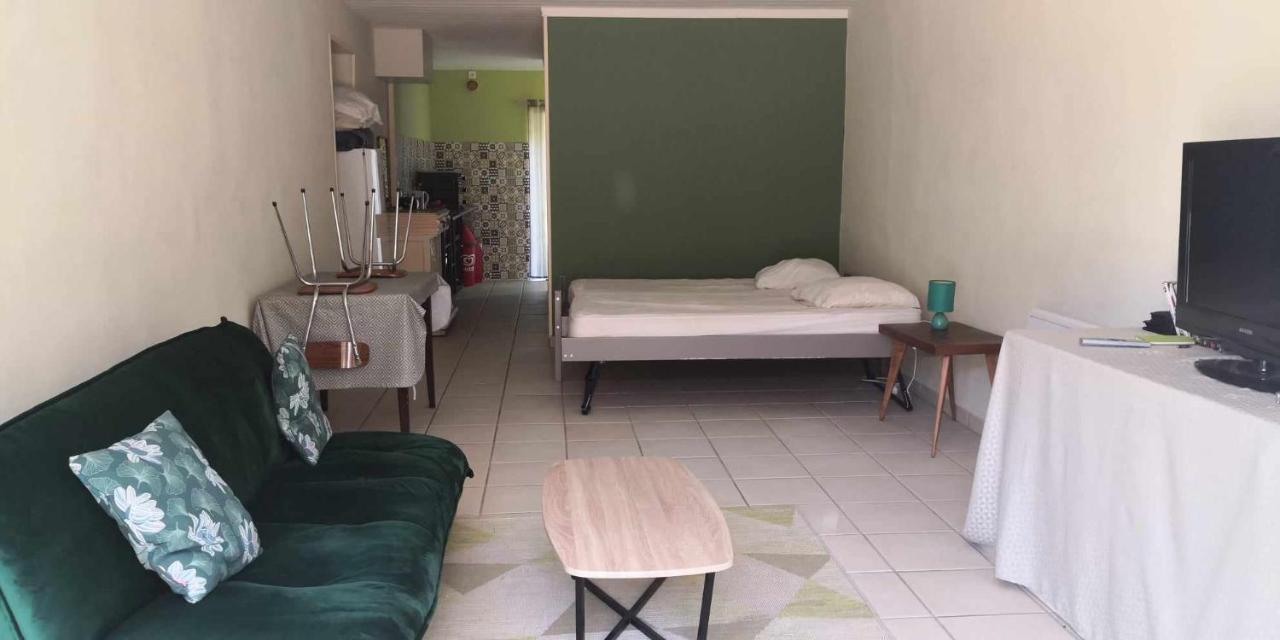 Petit Gite Ou Chambre D'Hotes 2/4 Personnes Buffieres Екстер'єр фото